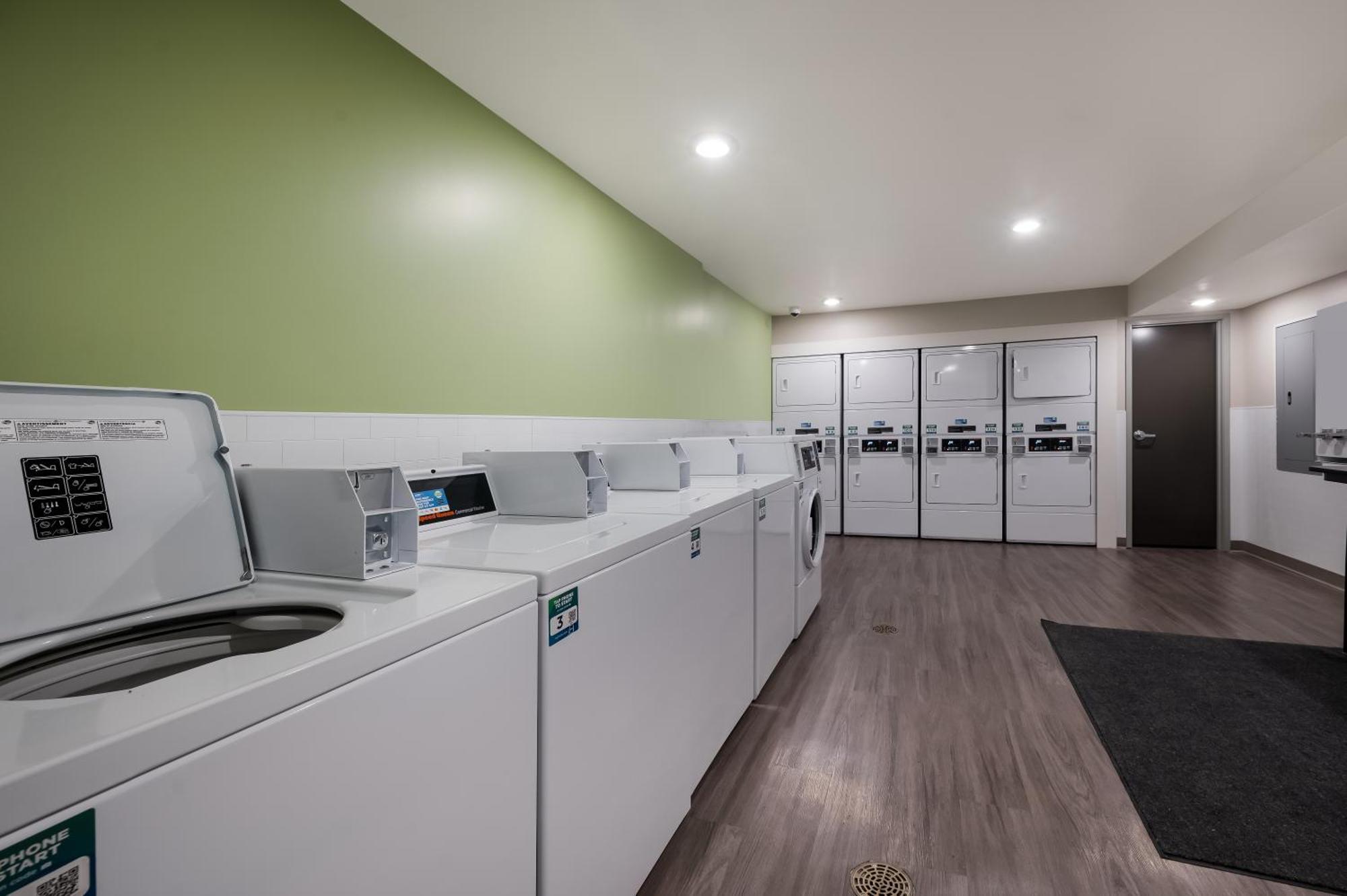 Woodspring Suites Charlotte Airport Ngoại thất bức ảnh